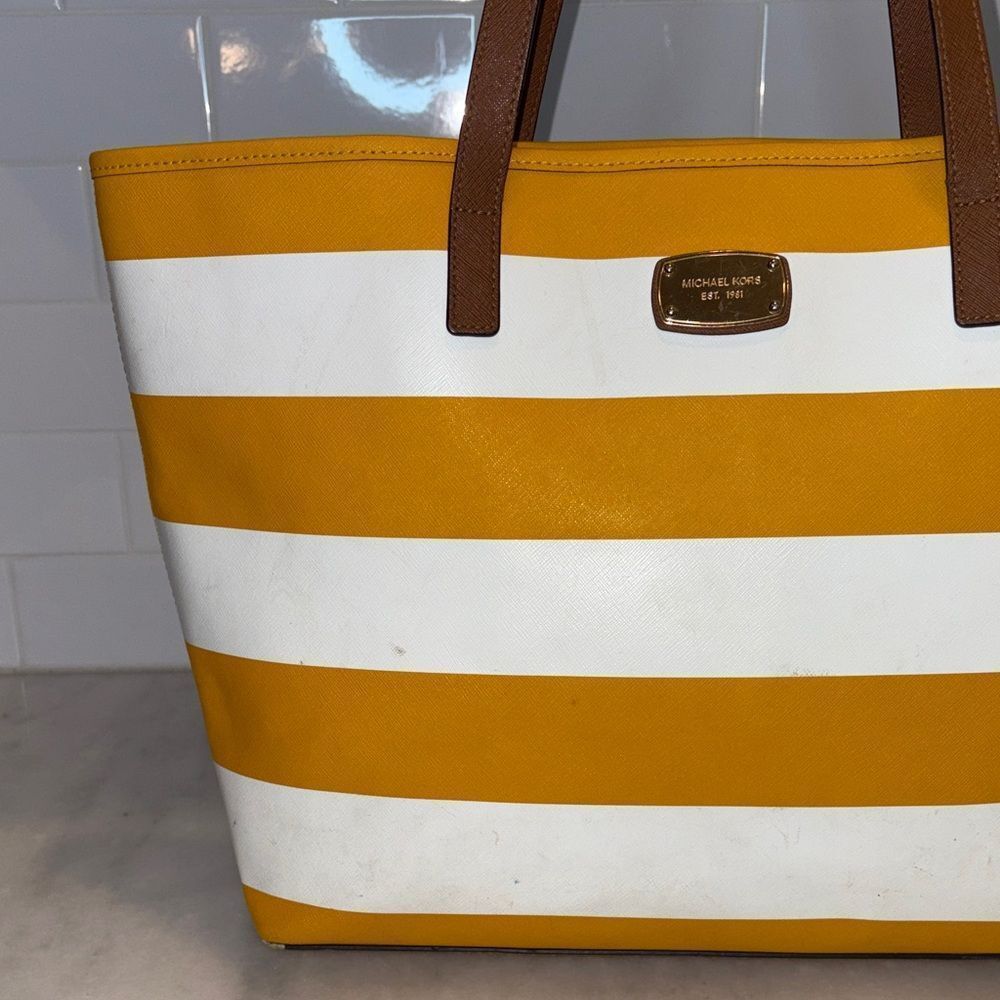 MICHAEL KORS Purse Bag Tote Large Jet Set Travel Stripe Saffiano Leather - Picture 2 of 16